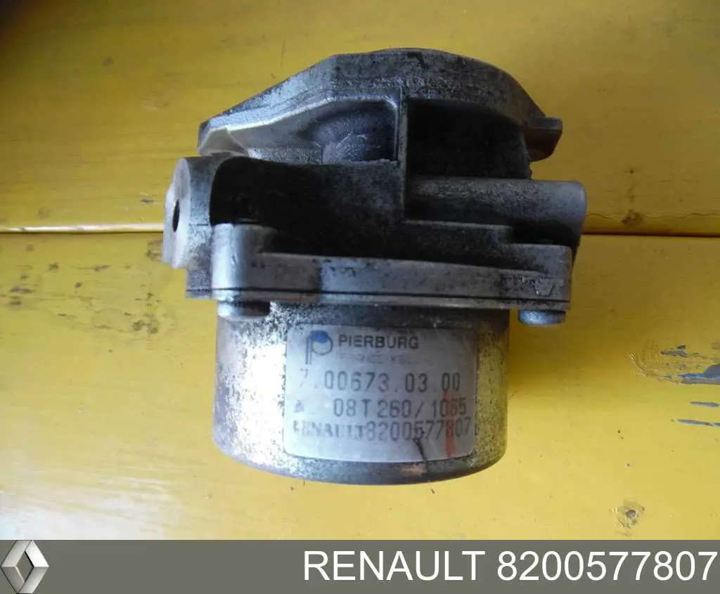 Купити 8200577807 Renault (RVI) Вакуумний насос
