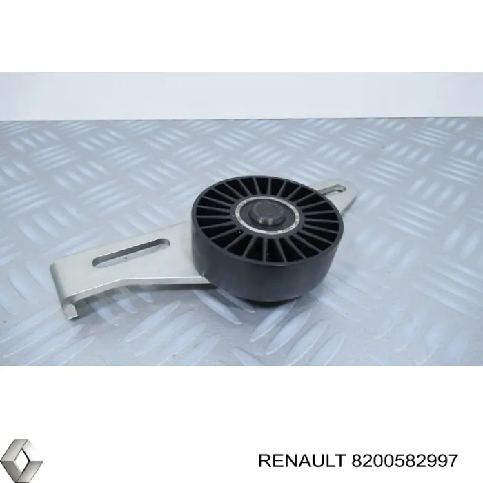 Купити 8200582997 Renault (RVI) Натягувач приводного ременя