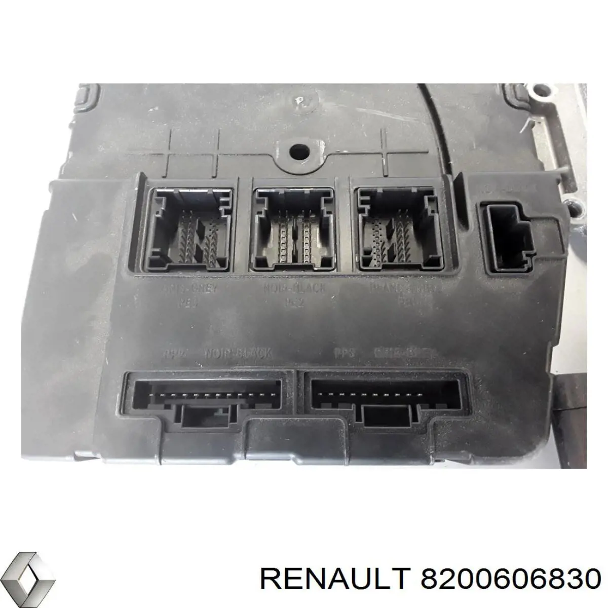 Купити 8200606830 Renault (RVI) Корпус запобіжників