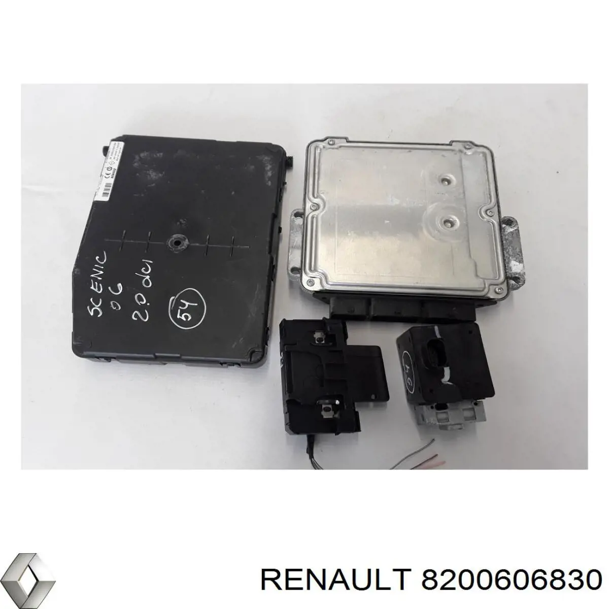 Блок запобіжників 8200606830 Renault (RVI)