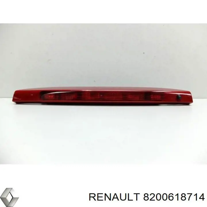 8200618714 Renault (RVI) Стоп-сигнал заднього скла