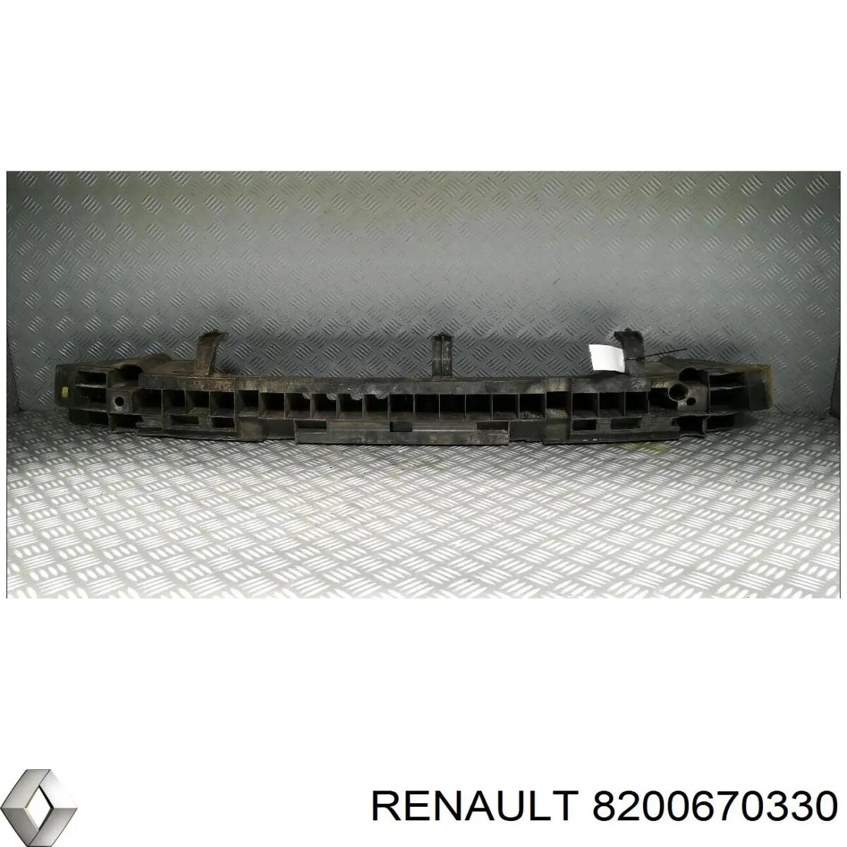 Купити 8200670330 Renault (RVI) Буфер бампера заднього