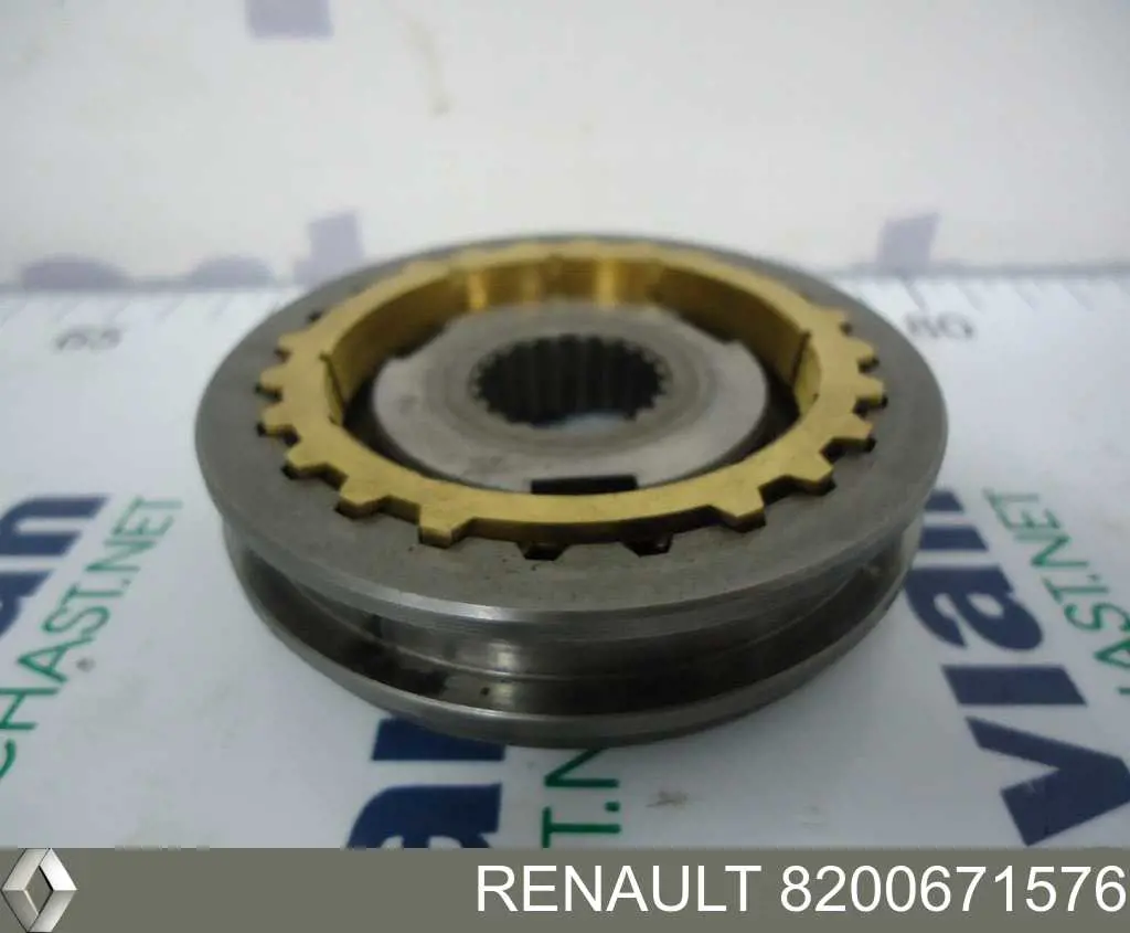  Renault (RVI) 8200671576 ціна, від 28.47 USD