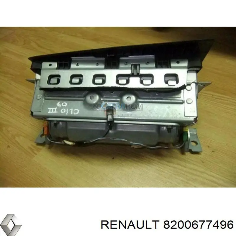Подушка безпеки, водійська, AIRBAG 8200677496 Renault (RVI)