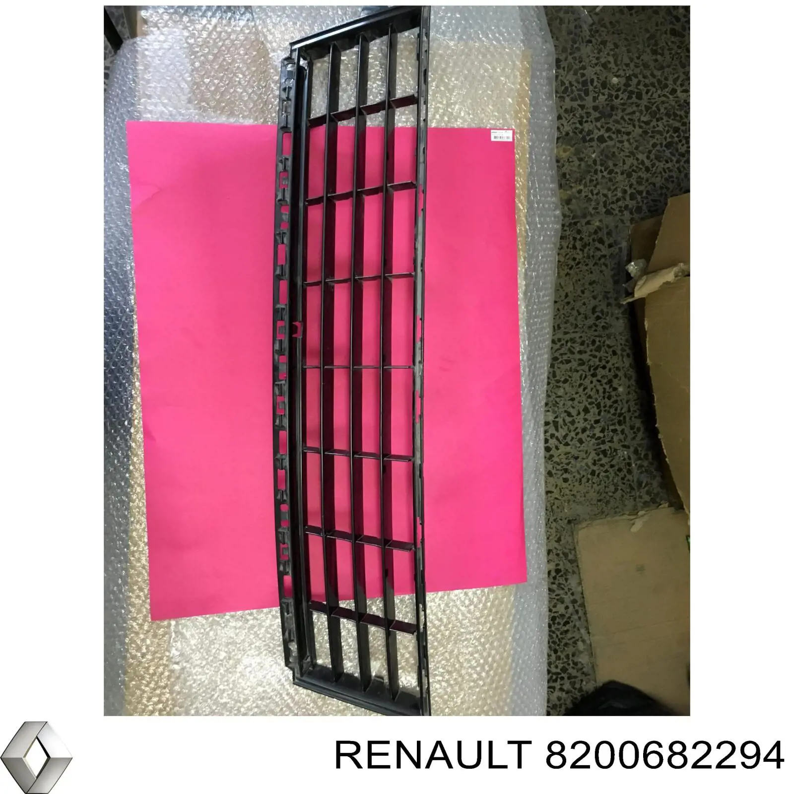 Решітка переднього бампера FPS FP5613910 ціна, від 27.24 USD