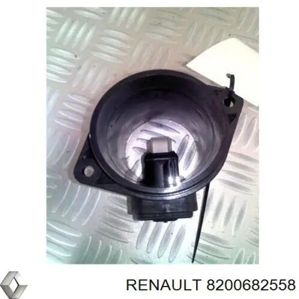 Купити 8200682558 Renault (RVI) Повітромір