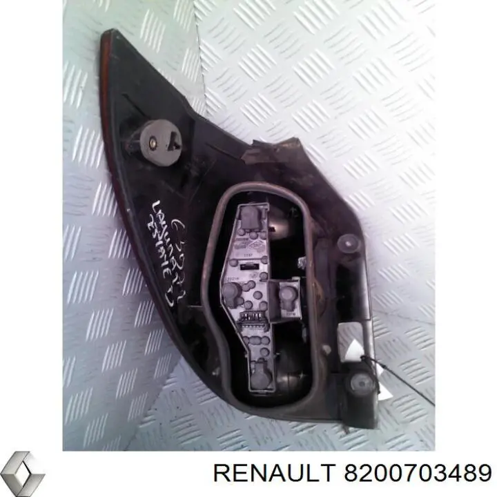 Задні ліхтарі Renault (RVI) 8200703489 ціна, від 42.07 USD