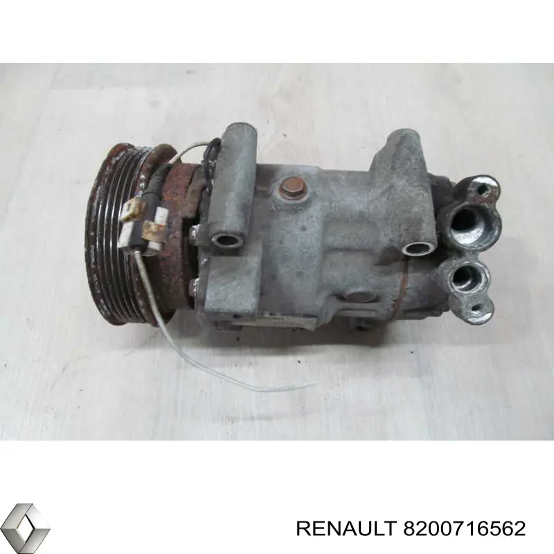 Компресор кондиціонера 8200716562 Renault (RVI)