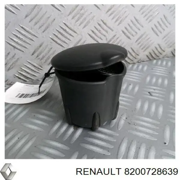 8200728639 Renault (RVI) Попільничка приладової панілі "торпедо"