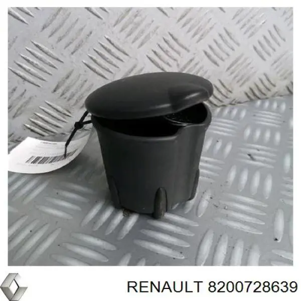 Попільничка приладової панелі "торпедо" Renault (RVI) 8200728639 ціна, від 6.37 USD