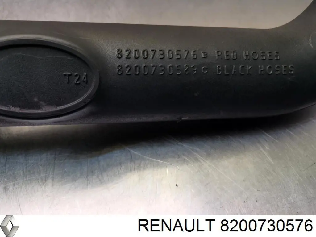 Купити 8200730576 Renault (RVI) Шланг/патрубок интеркуллера