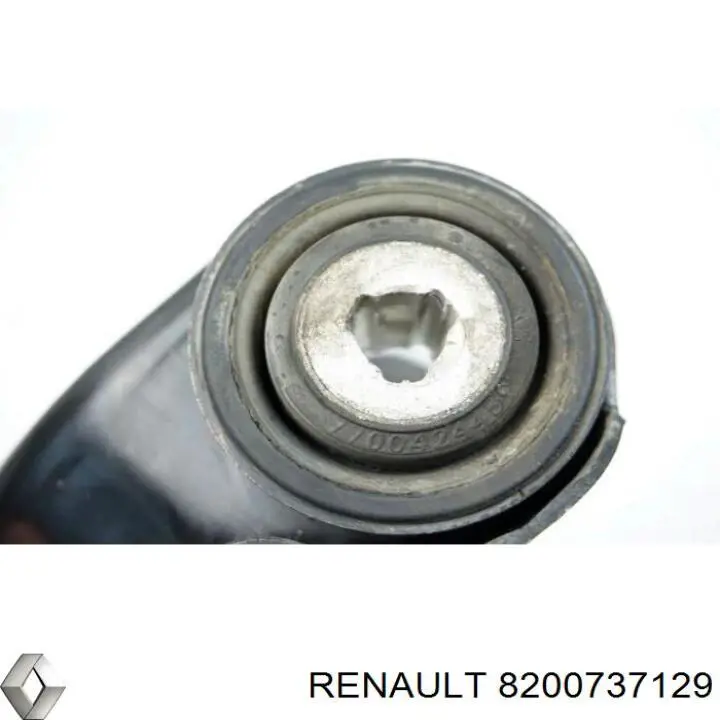 Важіль передньої підвіски нижній, правий 8200737129 Renault (RVI)