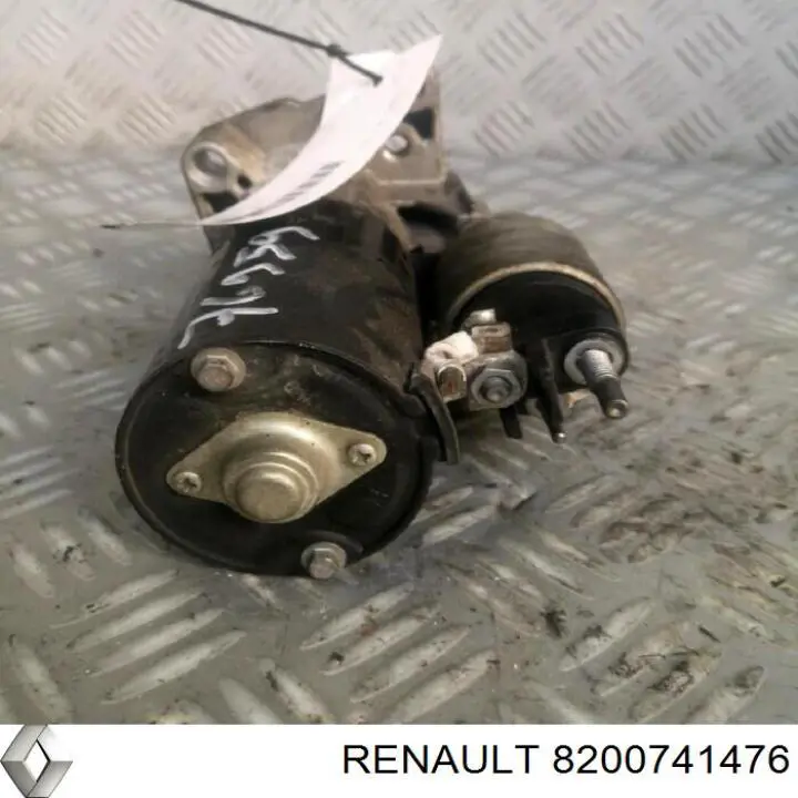 Стартер 8200741476 Renault (RVI)