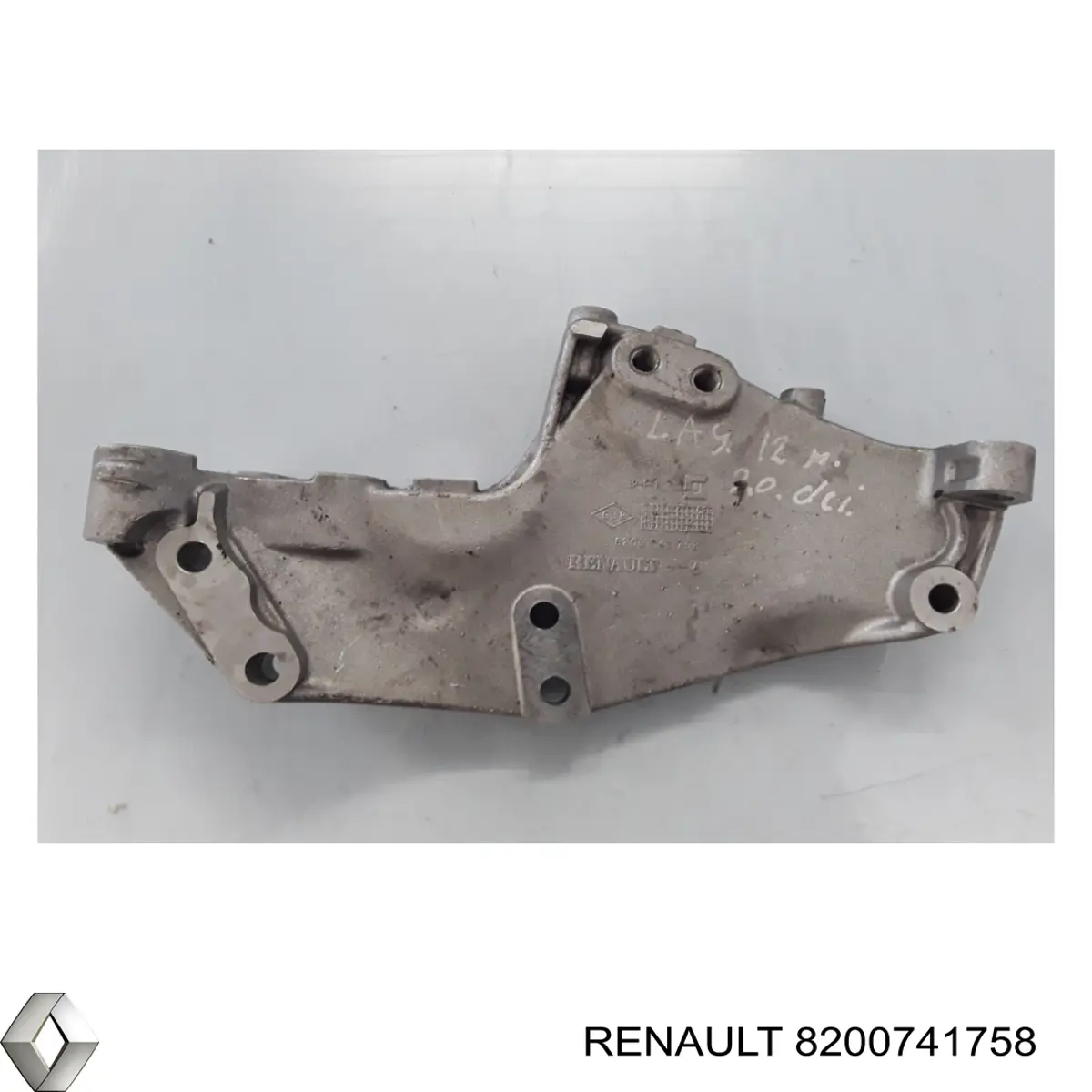  8200741758 Renault (RVI)