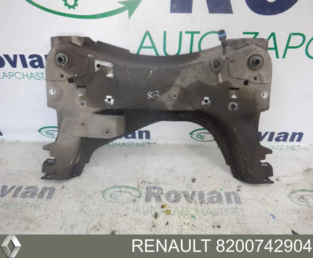 Купити 8200742904 Renault (RVI) Підрамник передній