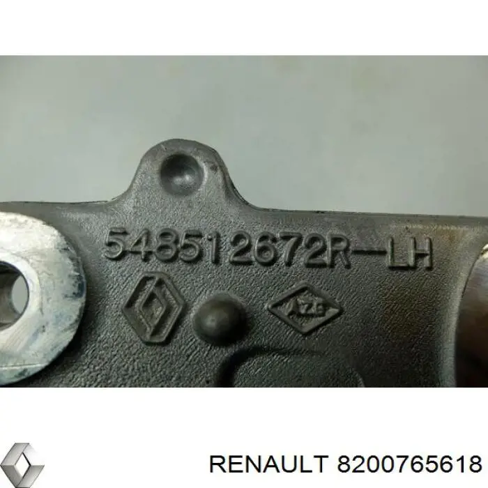 Купити 8200765618 Renault (RVI) Стабілізатор поперечної стійкості передній