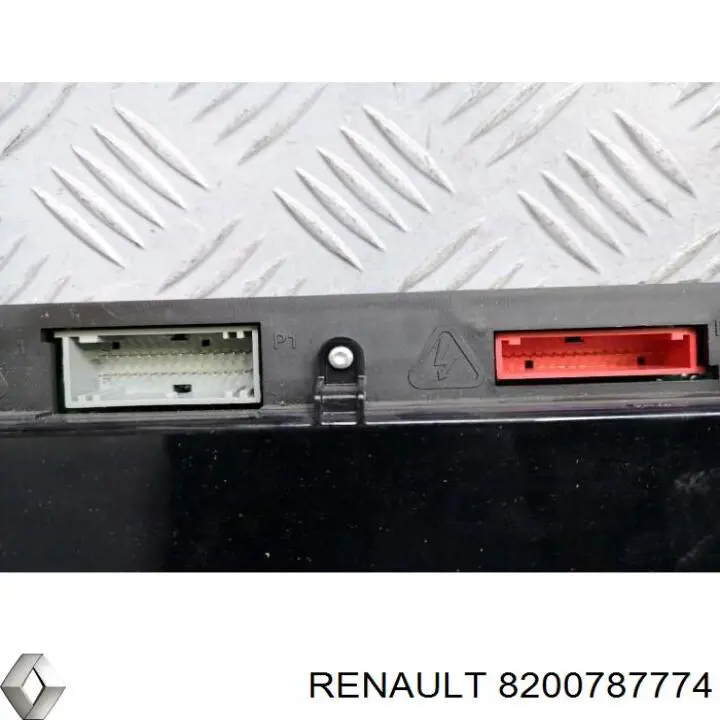 Приладова дошка-щиток приладів 8200787774 Renault (RVI)