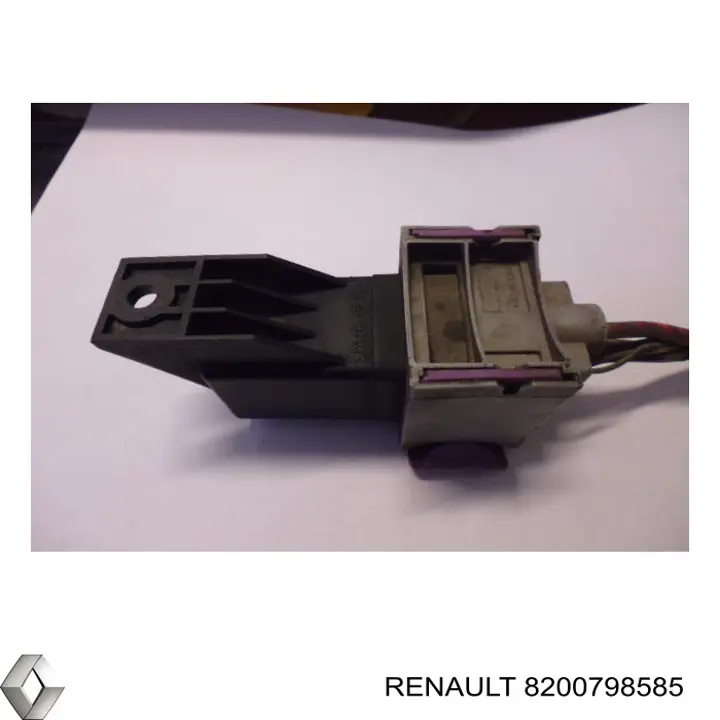 Реле управління Renault (RVI) 8200798585 ціна, від 36.71 USD