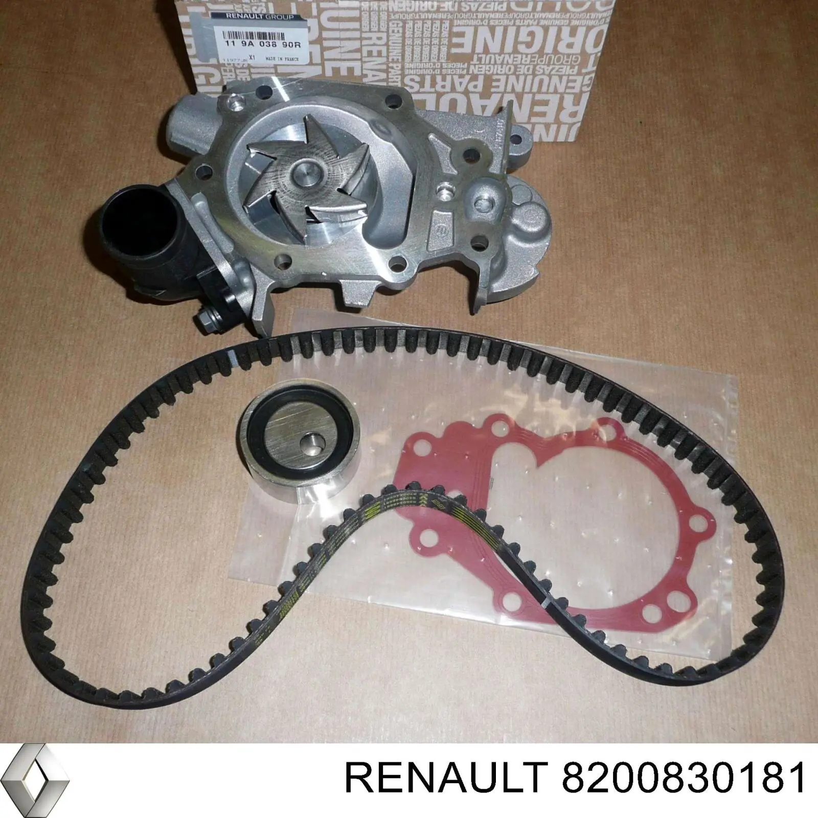 Ремінь генератора 8200830181 Renault (RVI)