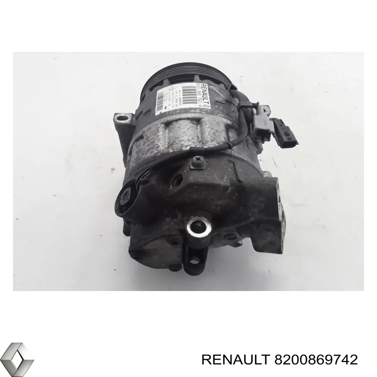 Компресор системи кондиціювання Renault (RVI) 8200869742 ціна, від 195.06 USD