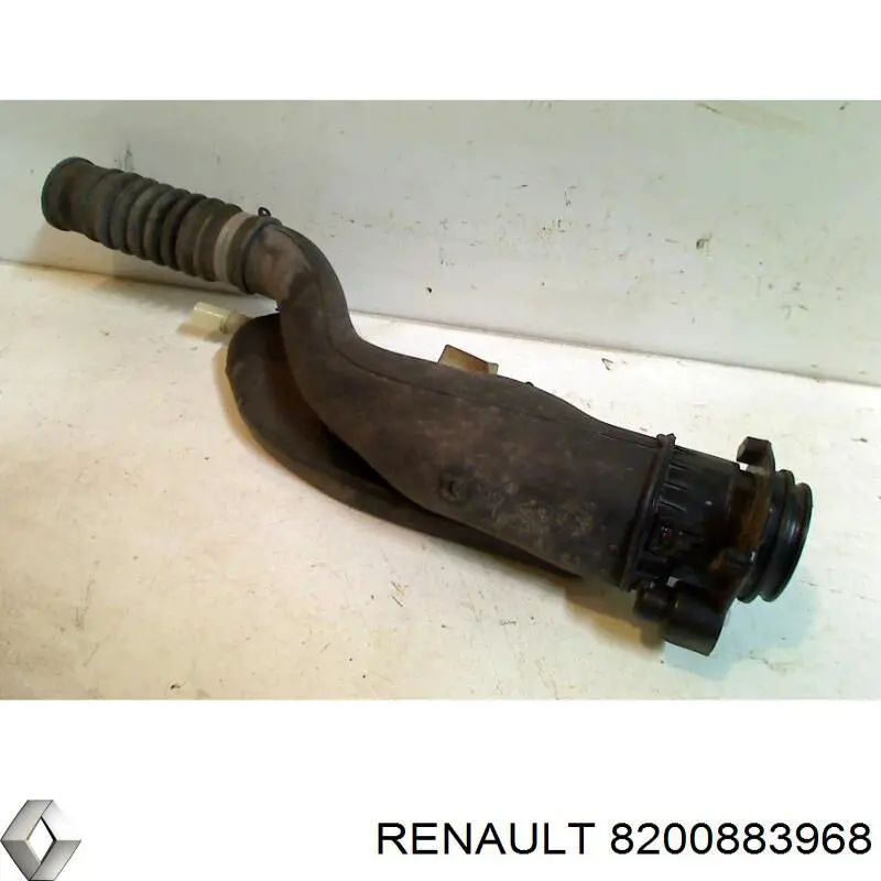 8200883968 Renault (RVI) Шланг заливної горловини, паливного бака
