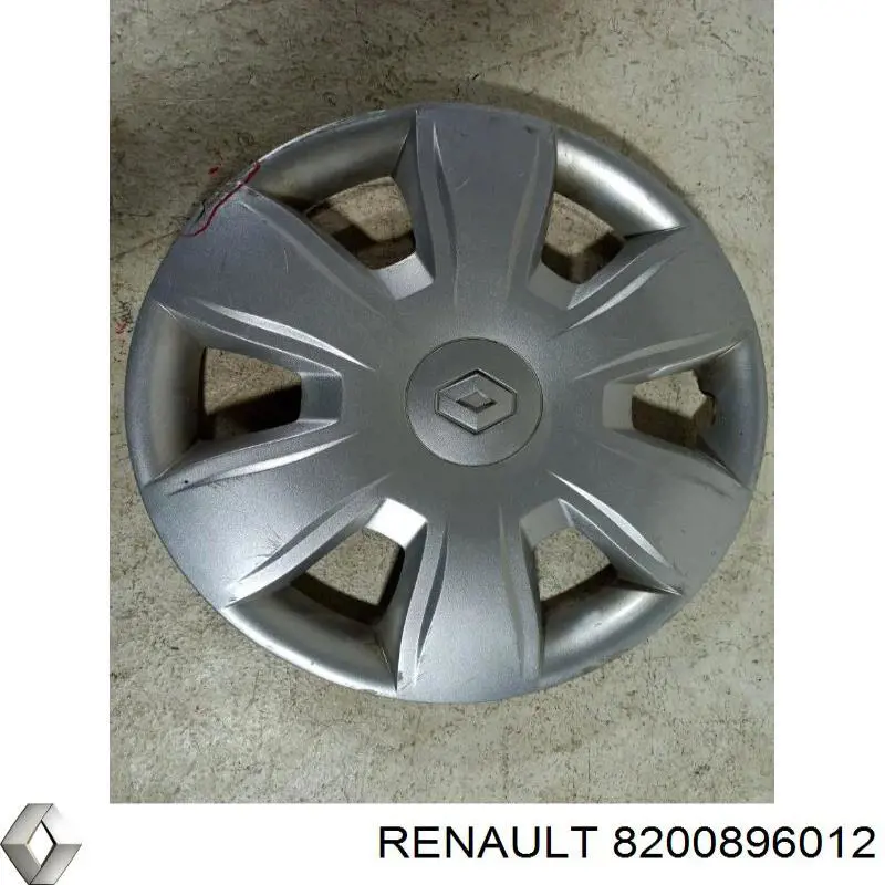 Купити 8200896012 Renault (RVI) Автомобільні ковпаки