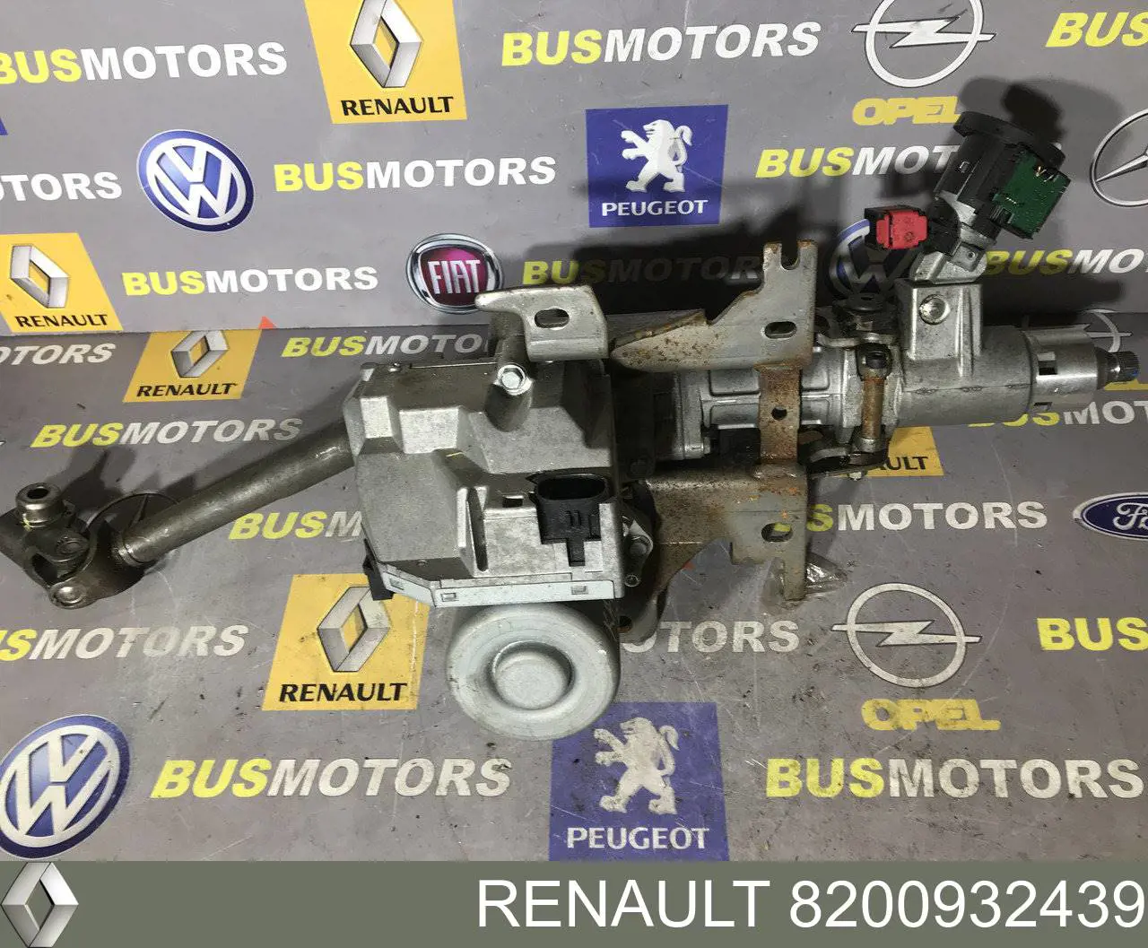 Купити 8200932439 Renault (RVI) Рульова колонка
