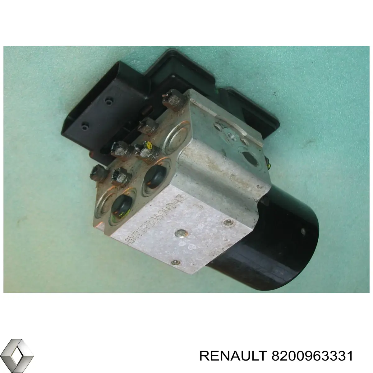 Купити 8200963331 Renault (RVI) Гідроблок АБС