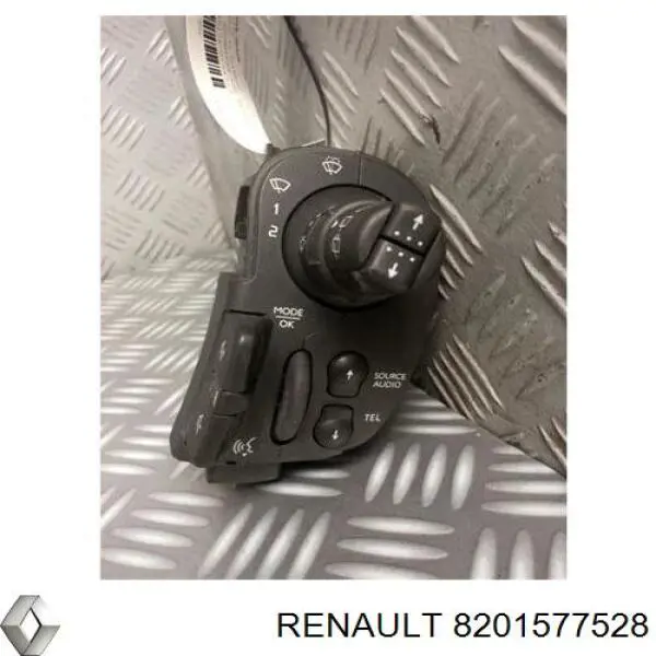 Купити 8201577528 Renault (RVI) Перемикач підрульовий, правий