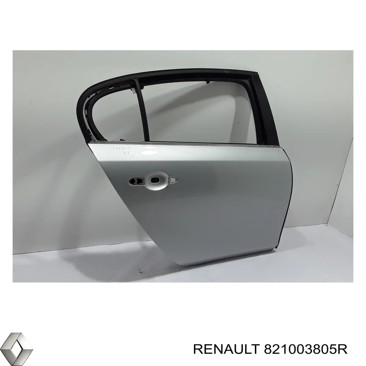 Двері пасажирські задні праві на Renault Latitude  L7