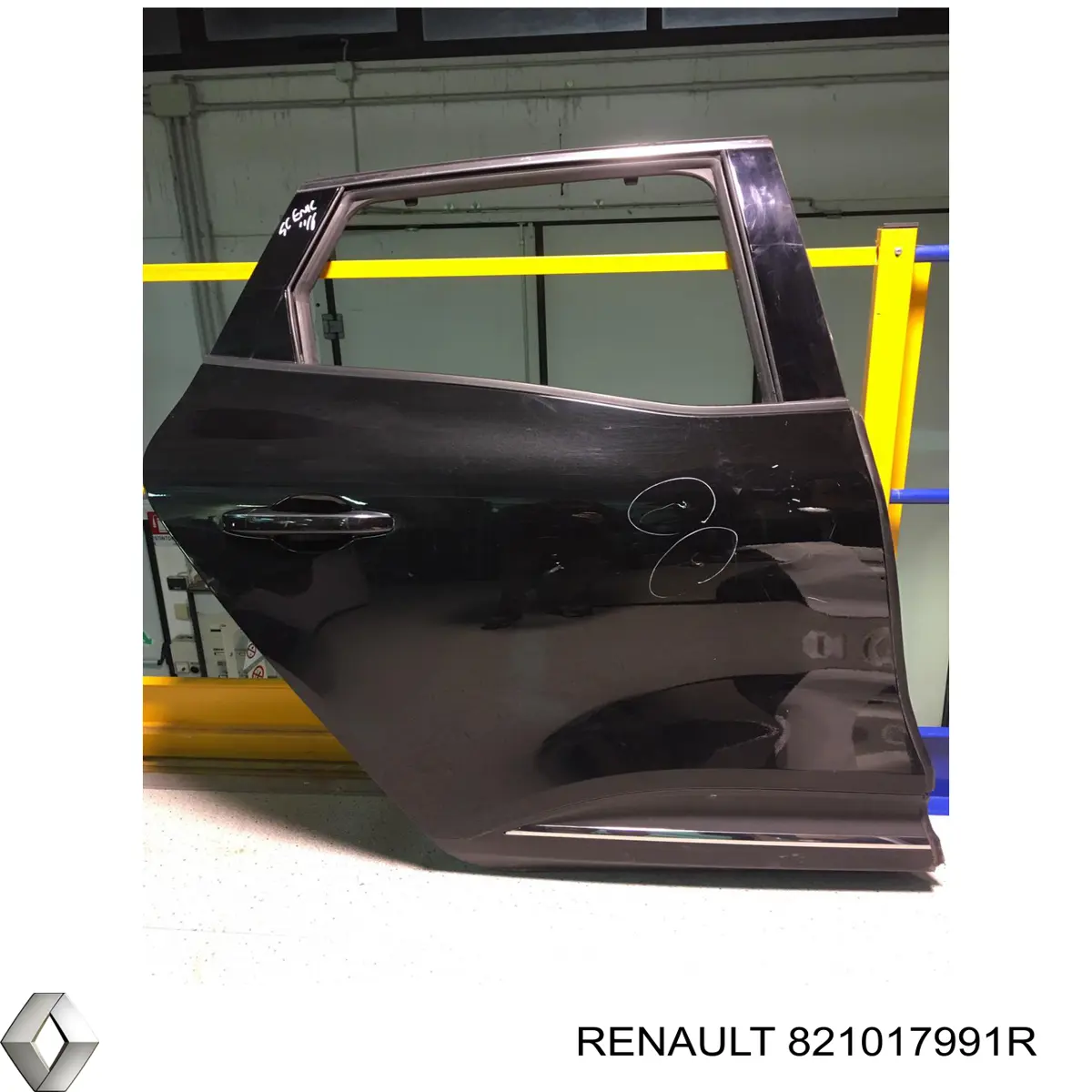Двері задні Renault (RVI) 821017991R ціна, від 114.02 USD