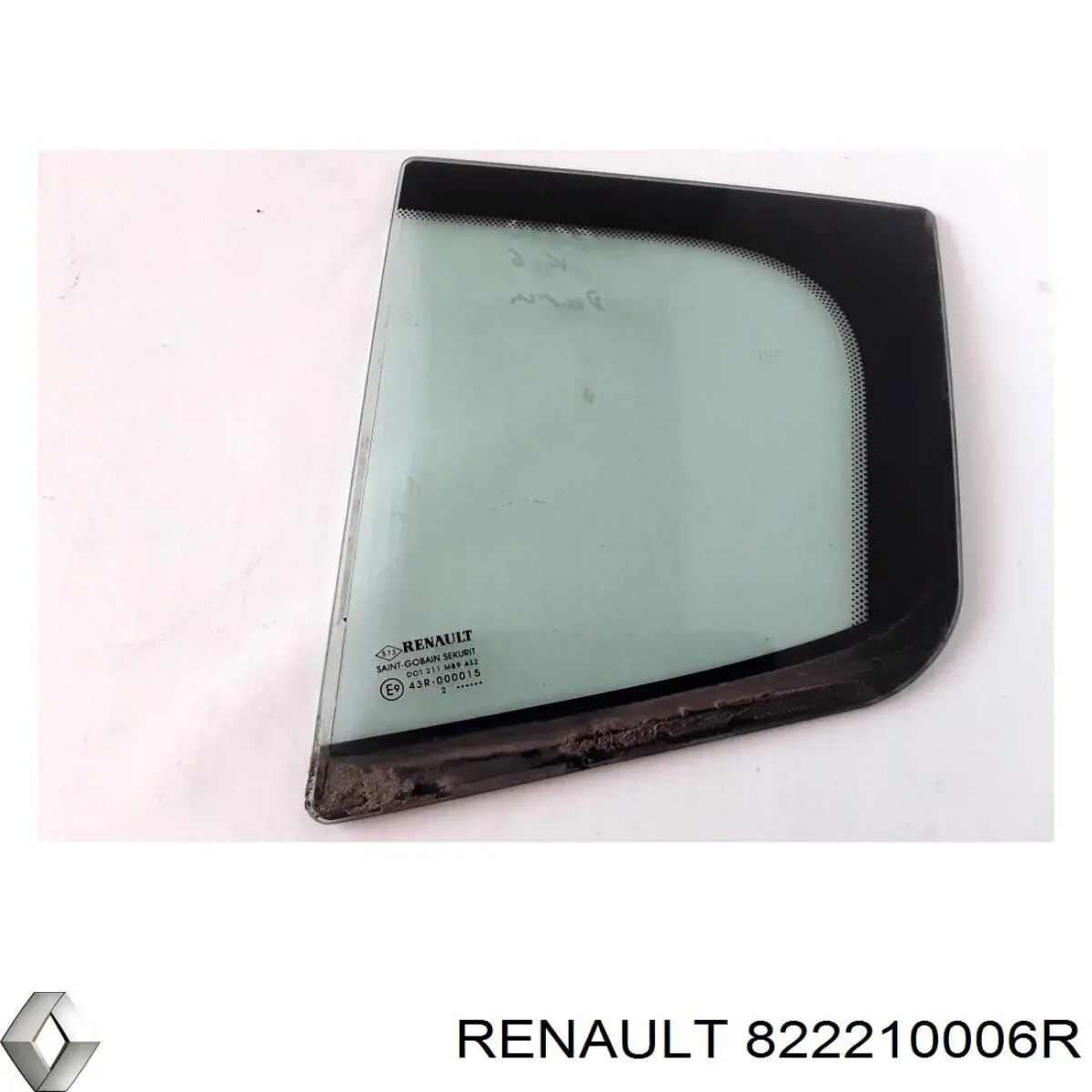 822210006R Renault (RVI) Кватирка дверей трикутник, задньої, лівої