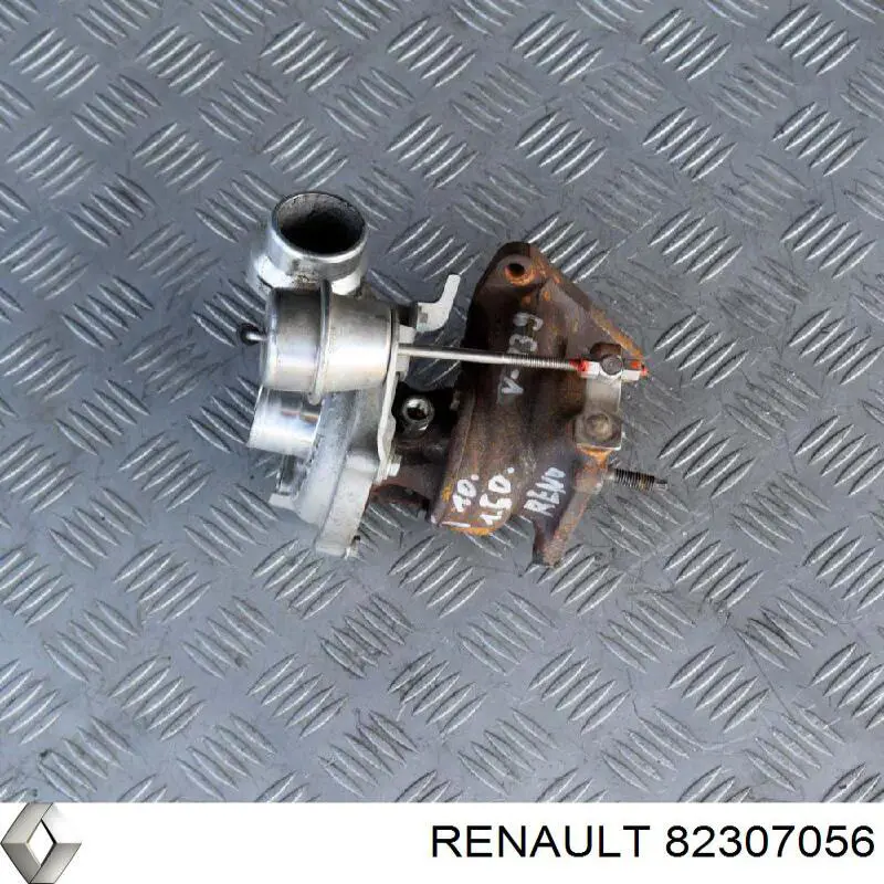 82307056 Renault (RVI)