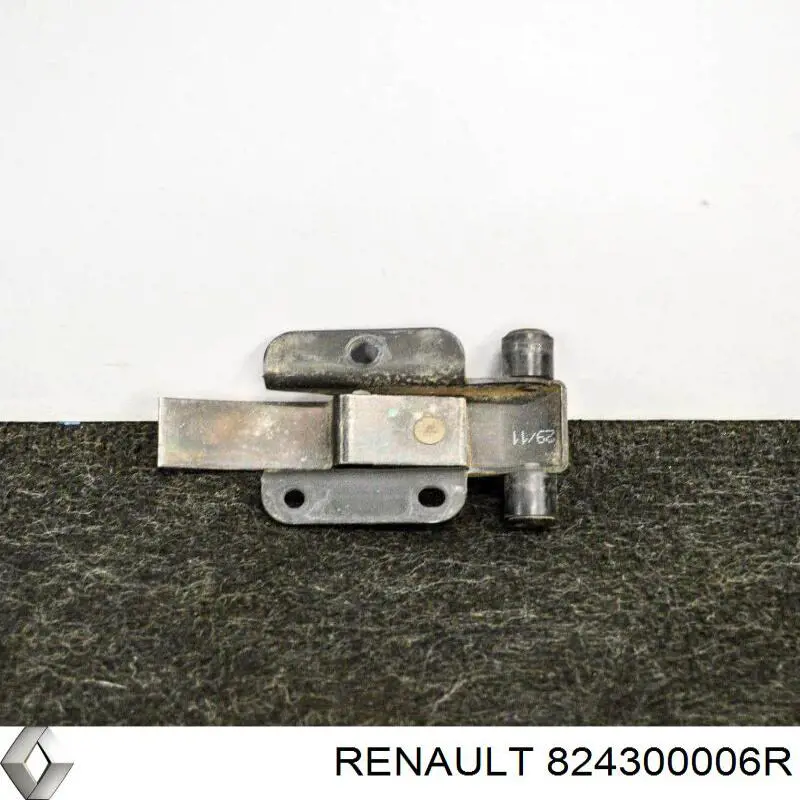 Купити 824300006R Renault (RVI) 