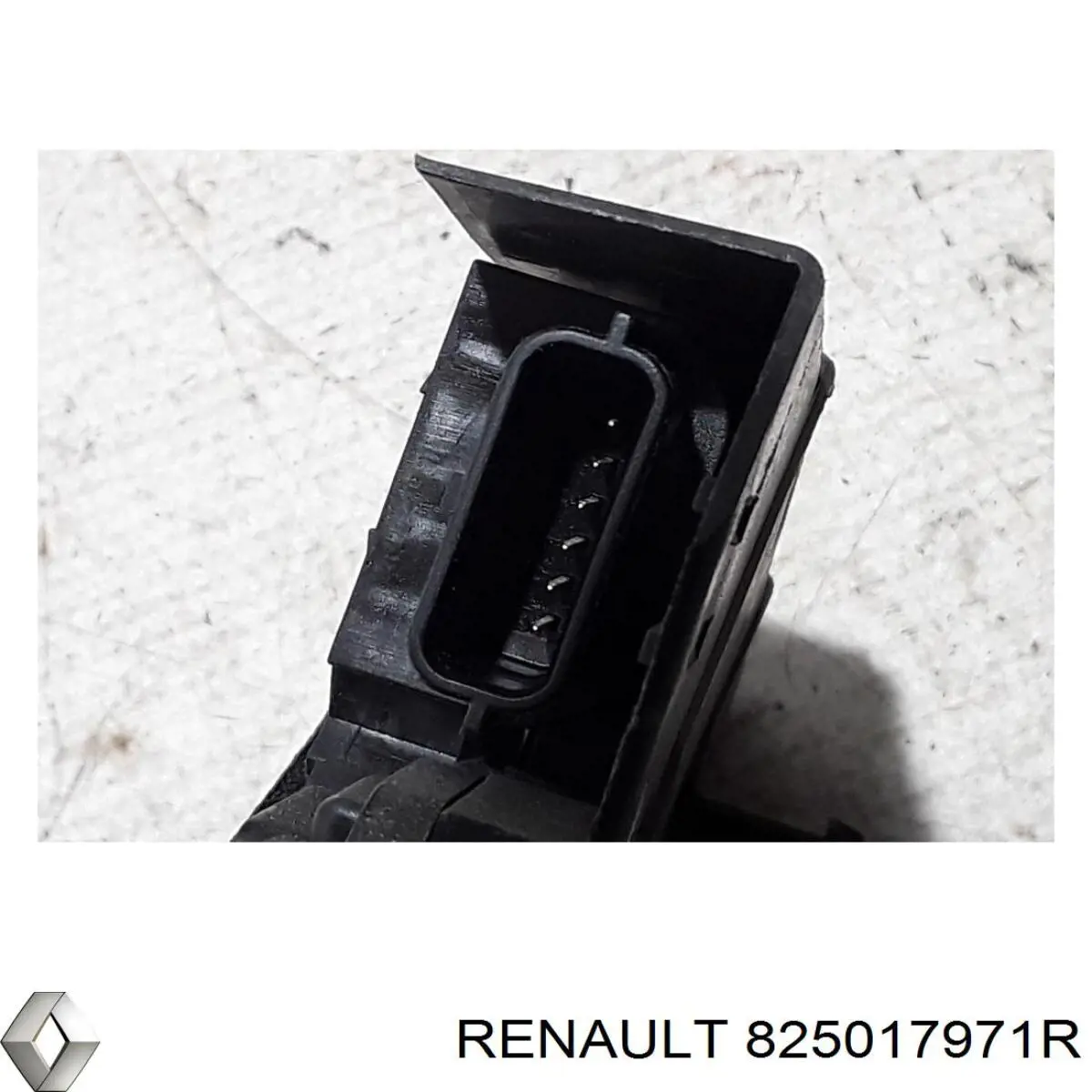 Купити 825017971R Renault (RVI) 