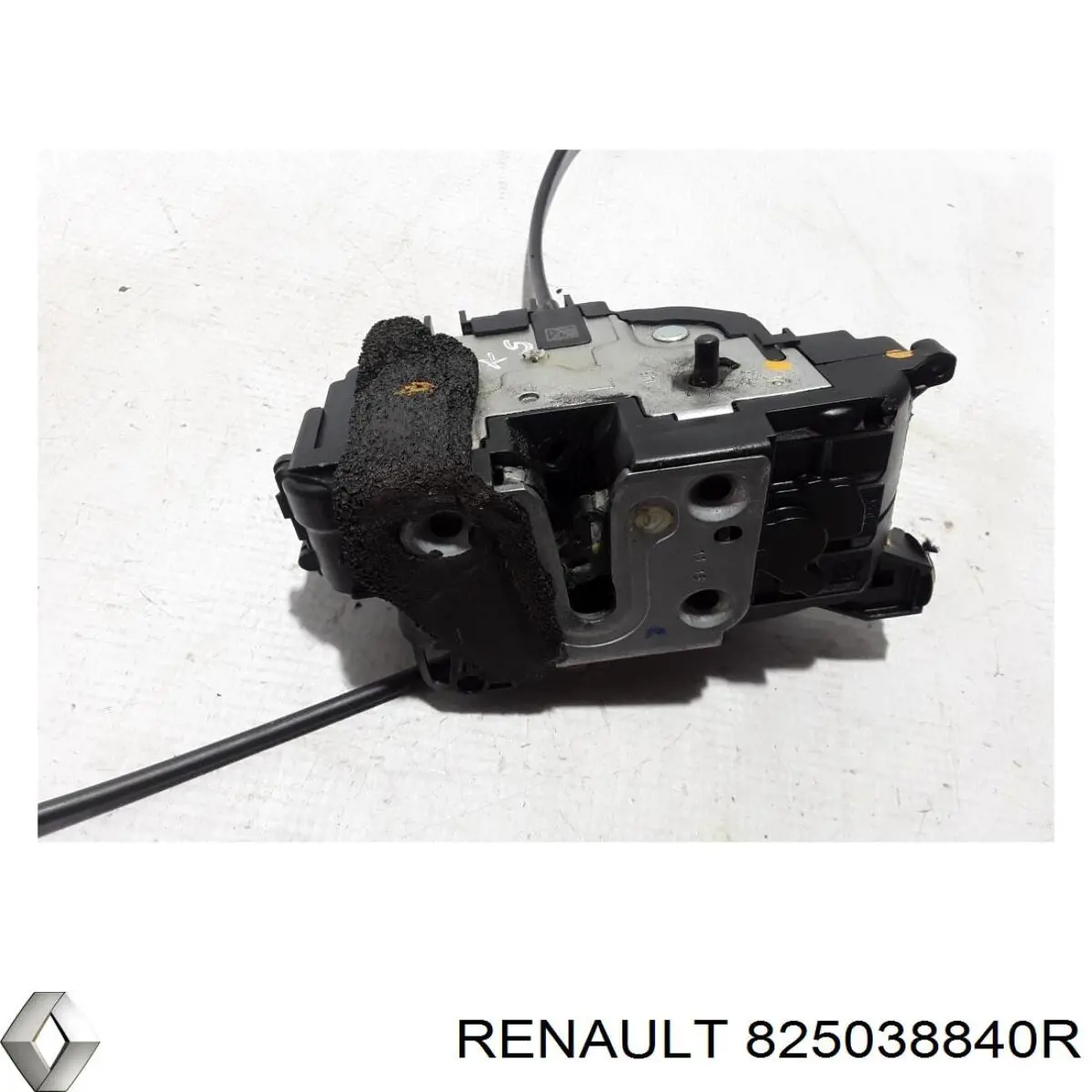  Renault (RVI) 825038840R ціна, від  USD
