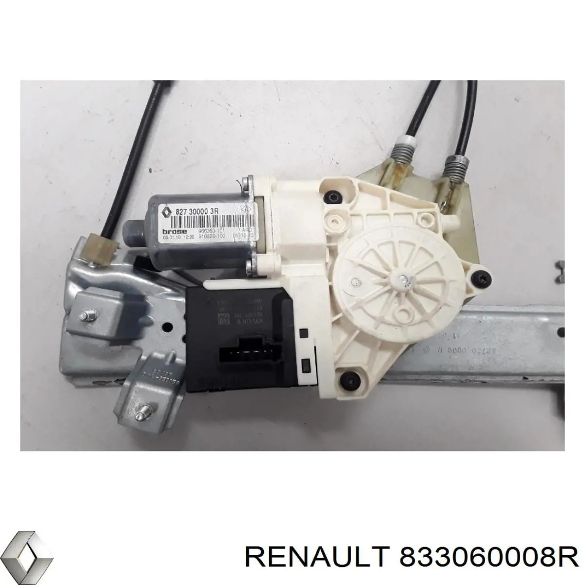 Скло кузова/багажного відсіку, праве Renault (RVI) 833060008R