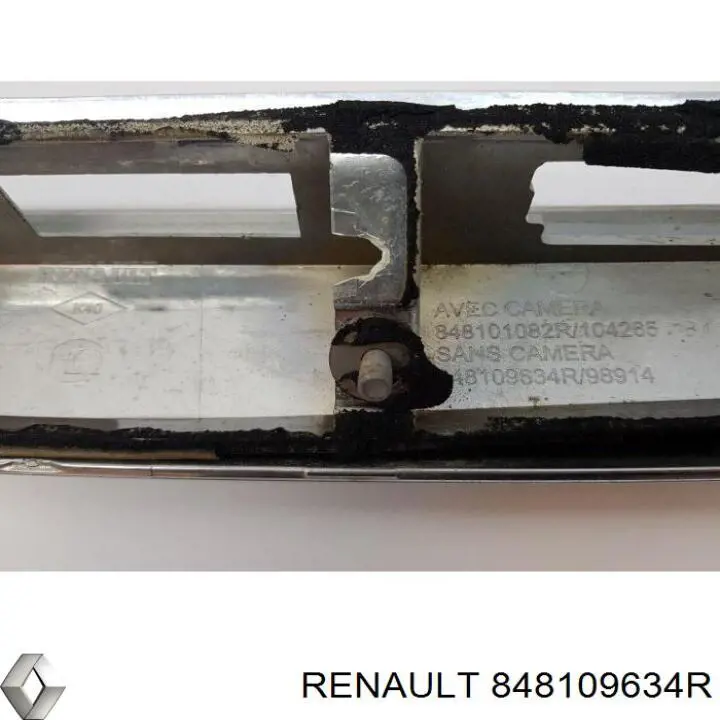 Накладка задньої 3-й/5-й двері Renault (RVI) 848109634R ціна, від 19.00 USD