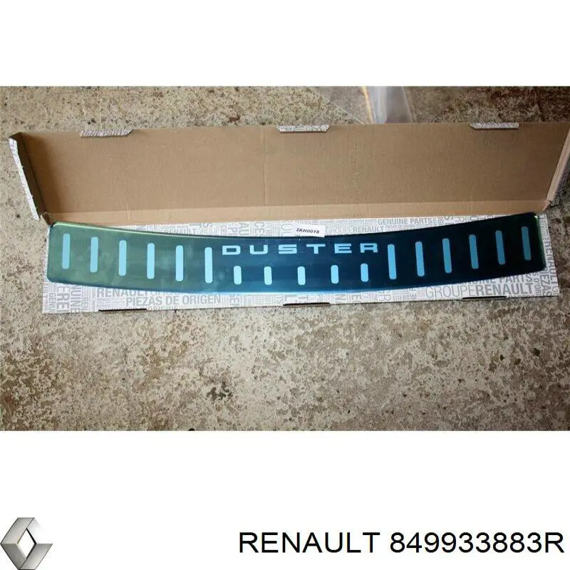 Купити 849933883R Renault (RVI) Накладка бампера заднього, верхня захисна (сходинка-підніжка)