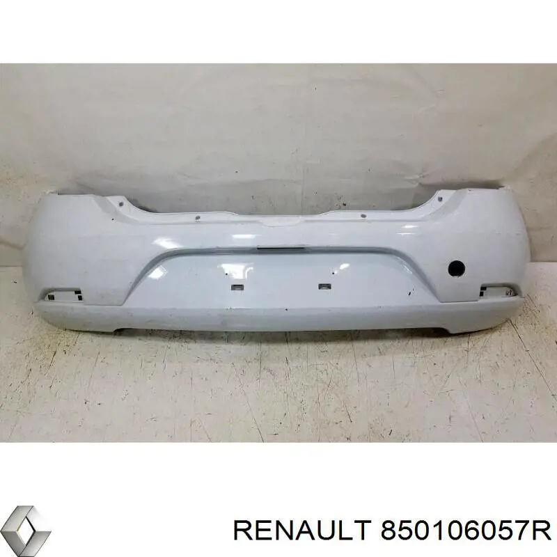 850100640S Renault (RVI) бампер задній