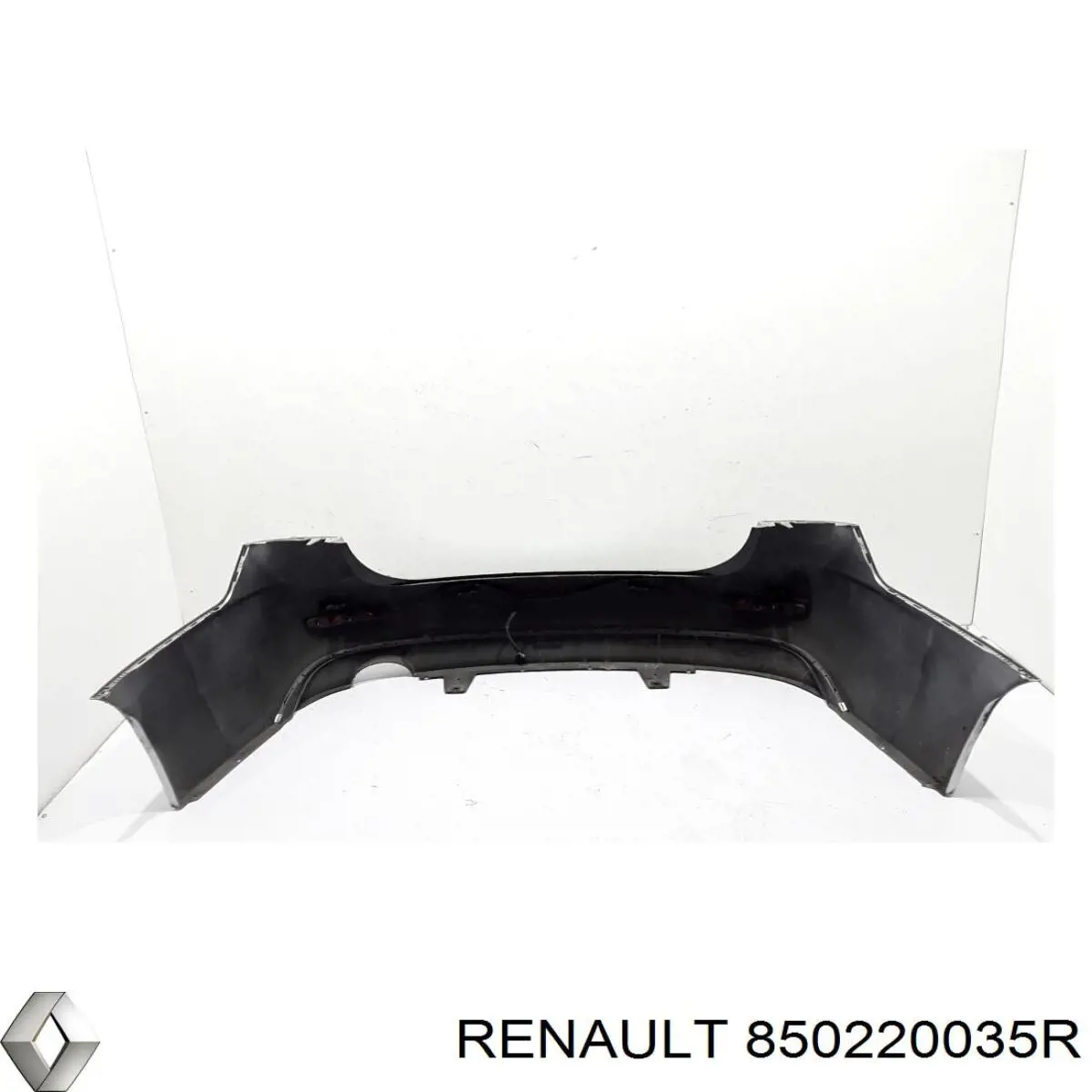 Задній бампер 850220035R Renault (RVI)