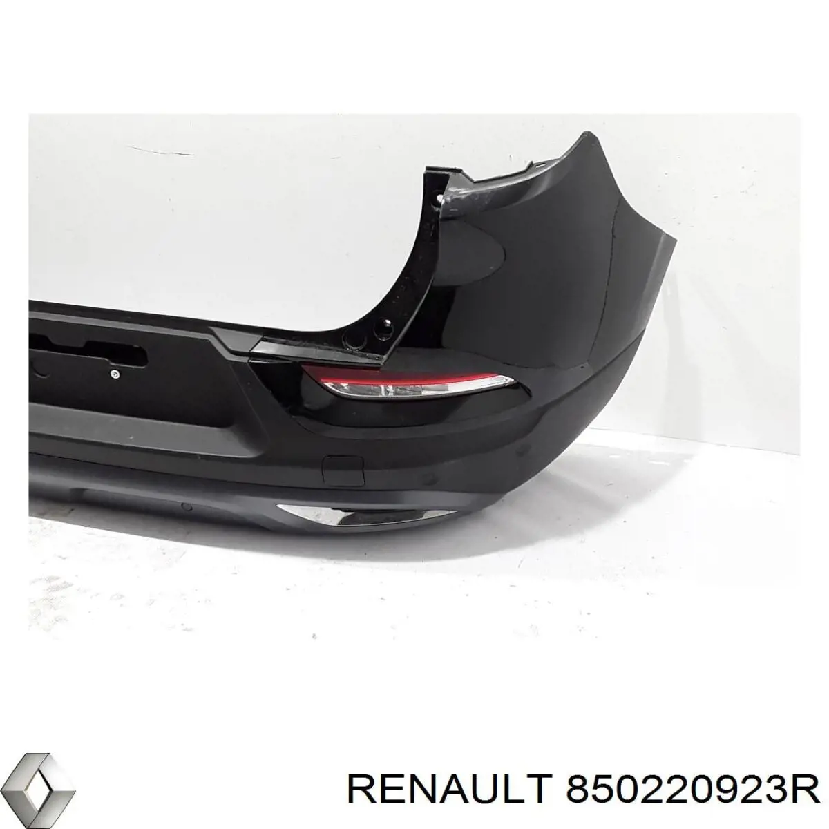 Задній бампер 850220923R Renault (RVI)