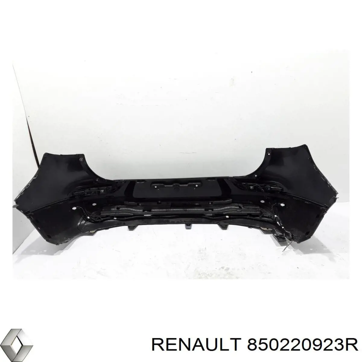 Кожух бампера заднього Renault (RVI) 850220923R ціна, від 33.82 USD