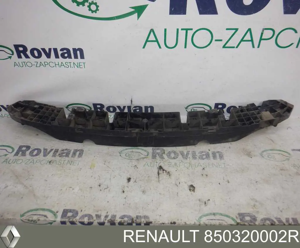 Купити 850320002R Renault (RVI) Абсорбер (наповнювач) бампера заднього