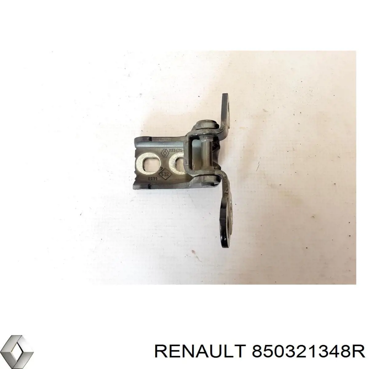 Купити 850321348R Renault (RVI) Кронштейн бампера заднього, центральний