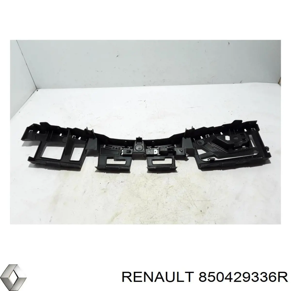 Кронштейн бампера заднього, центральний Renault (RVI) 850429336R ціна, від 67.53 USD