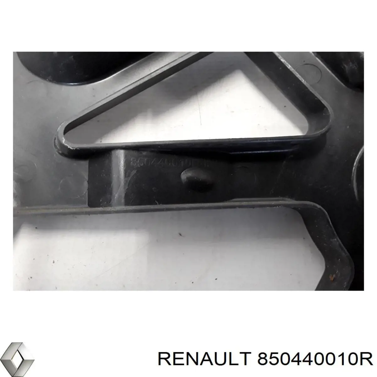 Купити 850440010R Renault (RVI) Кронштейн бампера заднього, правий