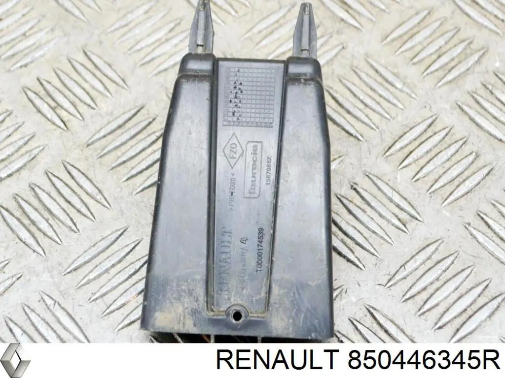 Кронштейн бампера заднього, правий FPS FP5641962 ціна, від 9.02 USD
