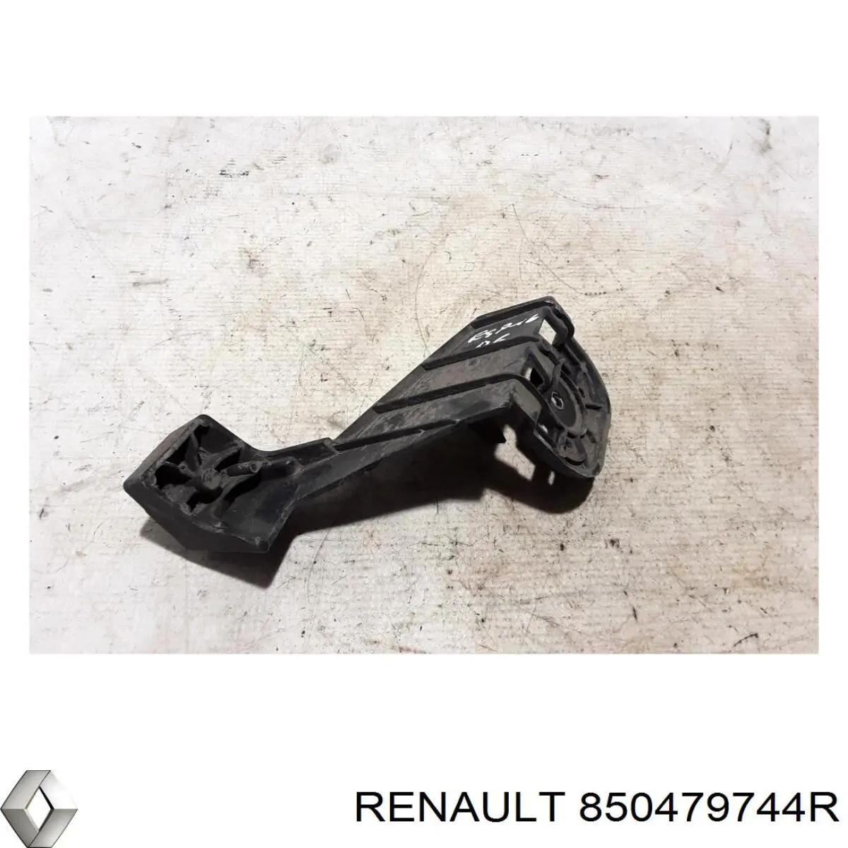 Купити 850479744R Renault (RVI) Кронштейн бампера заднього