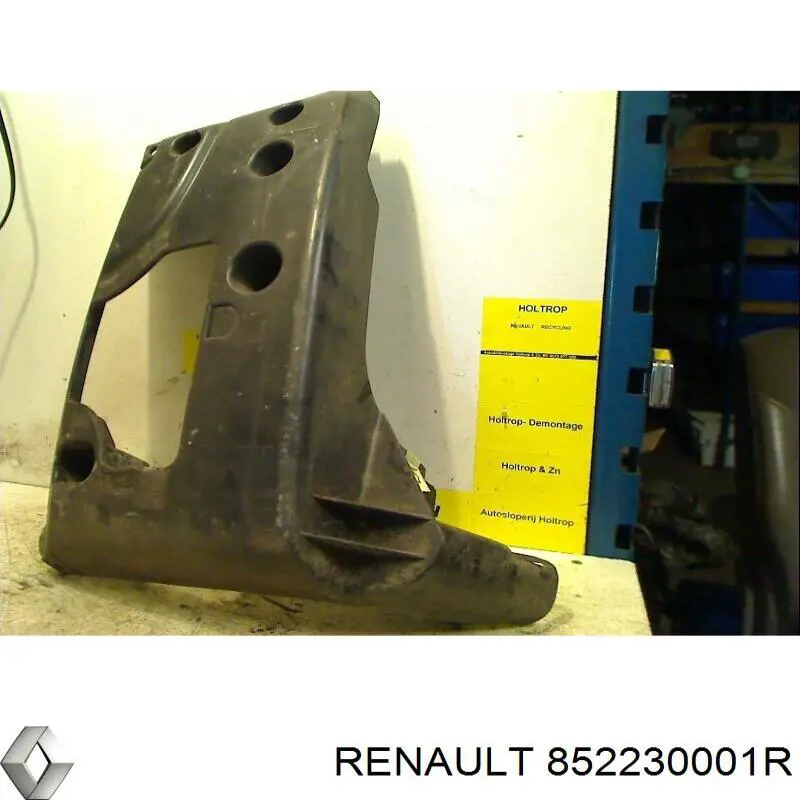 852230001R Renault (RVI) кронштейн бампера заднього, лівий